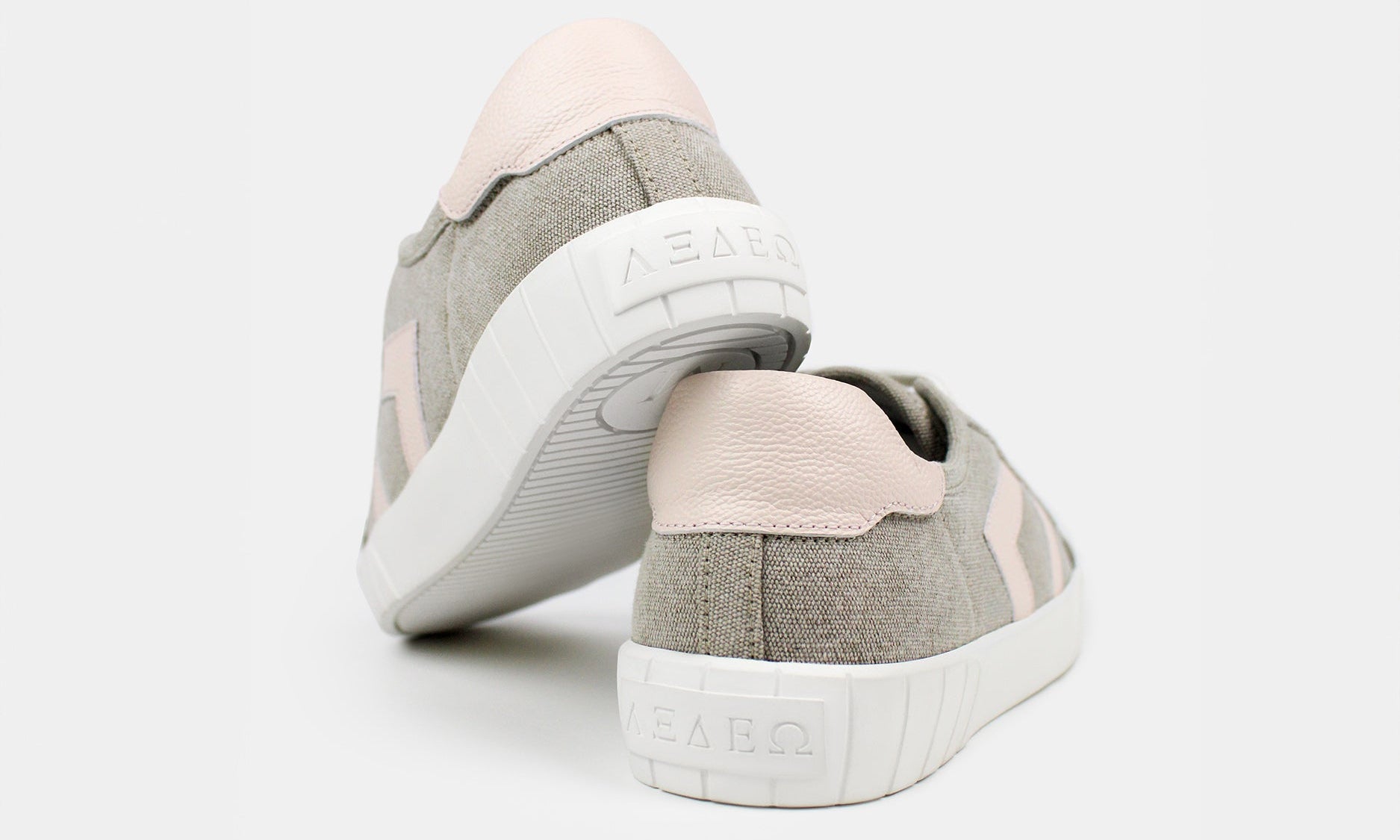 WOMEN'S NEW IN