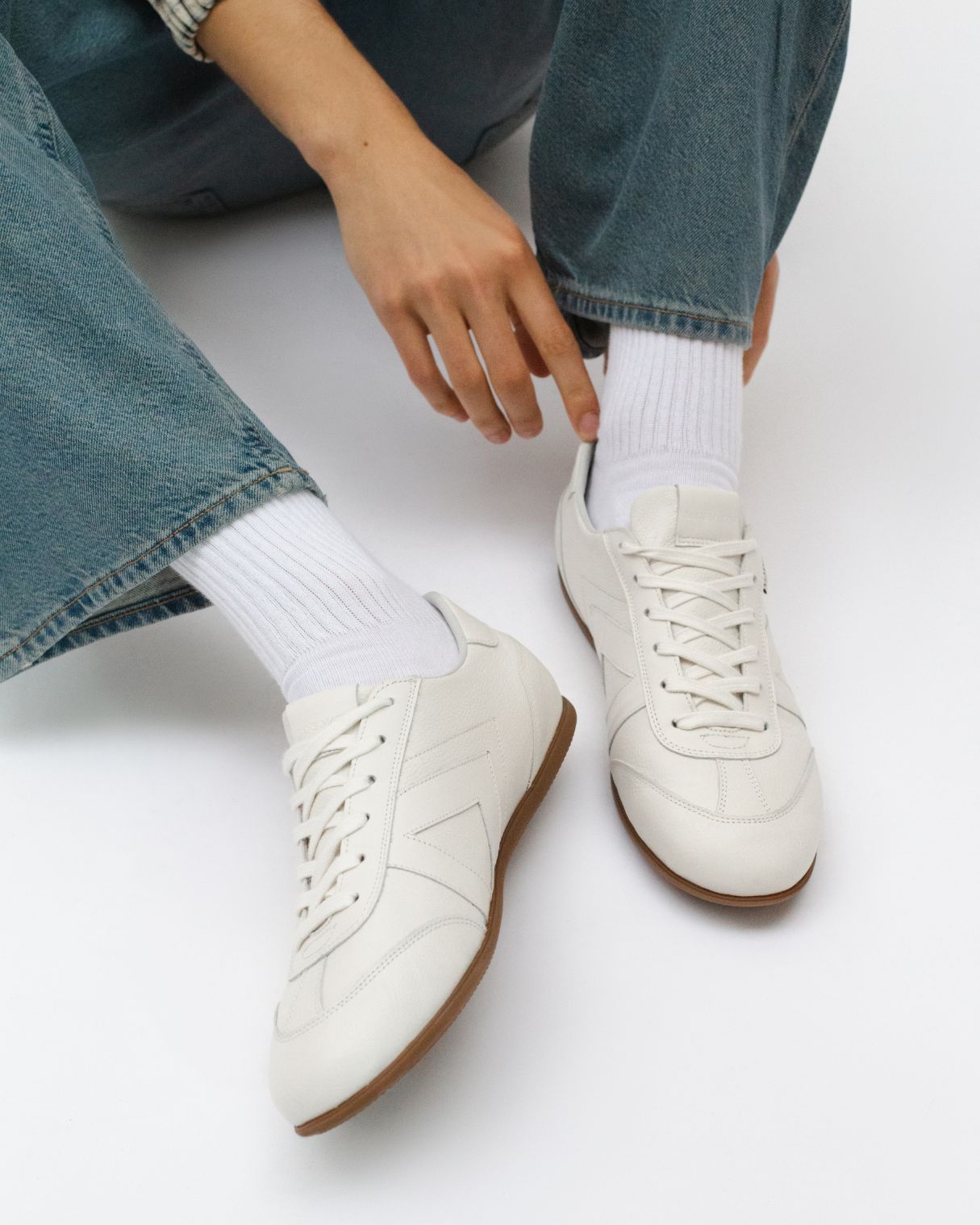 Iris Low Top Trainers - Stone Pebbled Leather
