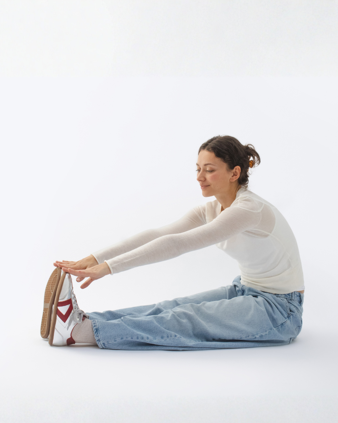 Iris Low Top Trainers - Silver & Burgundy Leather